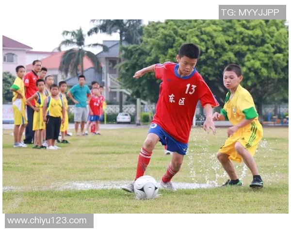 万州足球星期天老师:带领青少年走向足球梦想的启蒙导师 万州足球星期天老师:带领青少年走向足球梦想的启蒙导师