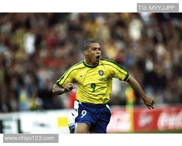 全球最受欢迎的九号足球球星及其传奇生涯回顾