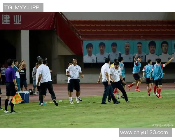 韩国球星闪耀绿茵场展现足球激情与团队精神魅力 韩国球星闪耀绿茵场展现足球激情与团队精神魅力